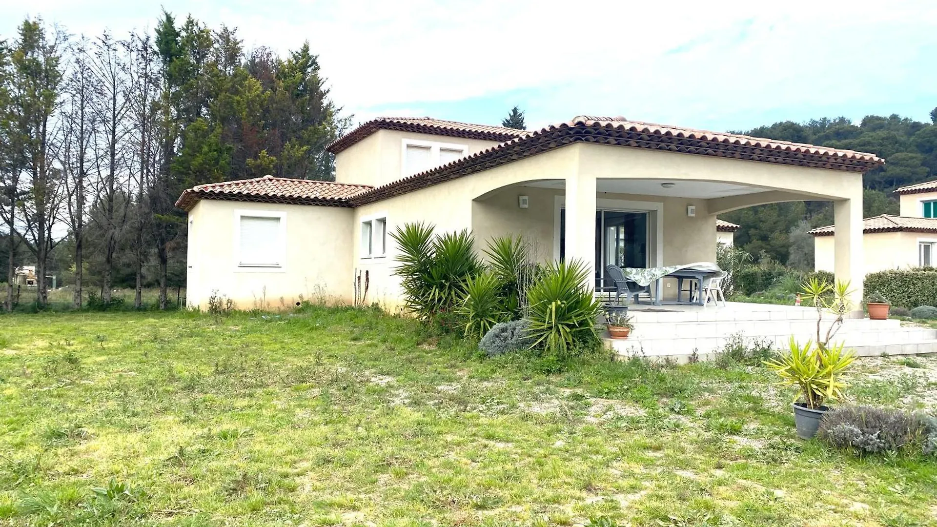 Magnifique Villa Au Calme A St Mitres Les Remparts location